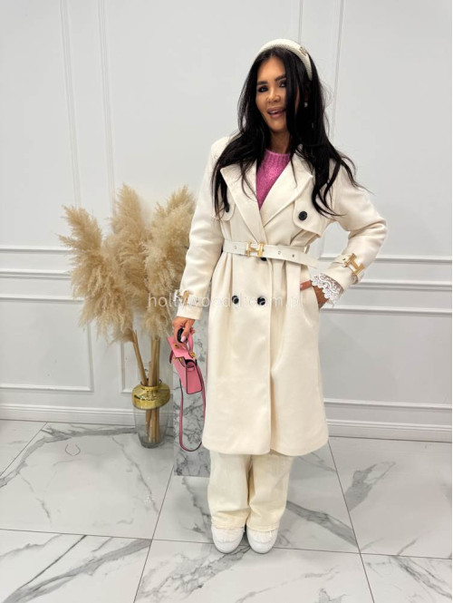 Kremowy płaszcz z paskiem i złotymi zdobieniami FREYA 24 - photo #6