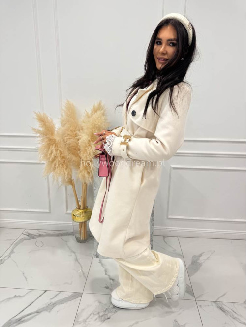 Kremowy płaszcz z paskiem i złotymi zdobieniami FREYA 24 - photo #9