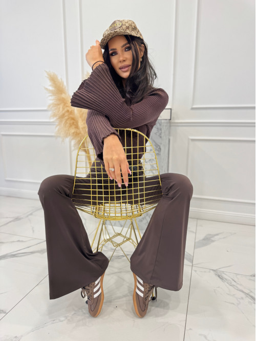 Bluzka prążkowana z poszerzanymi rękawami brązowa FLAVIA 09