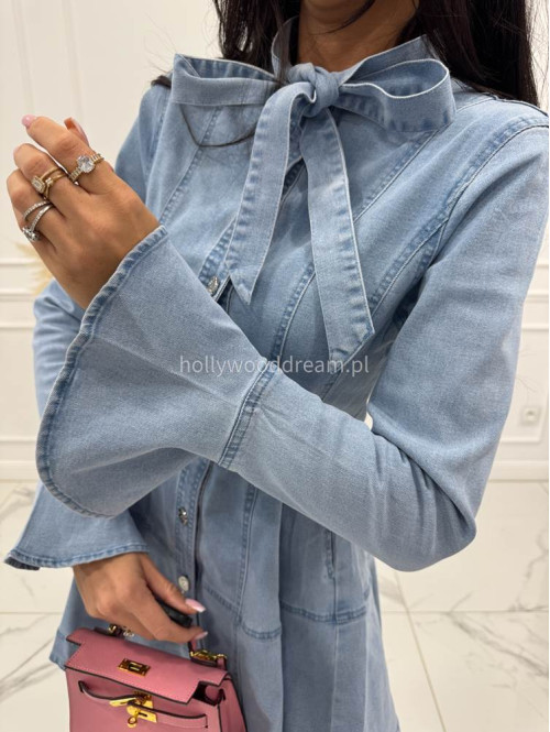 Jasno jeansowa sukienka mini z wiązaniem przy szyi, paskiem i rozszerzonymi rękawami TINA 09 - photo #14