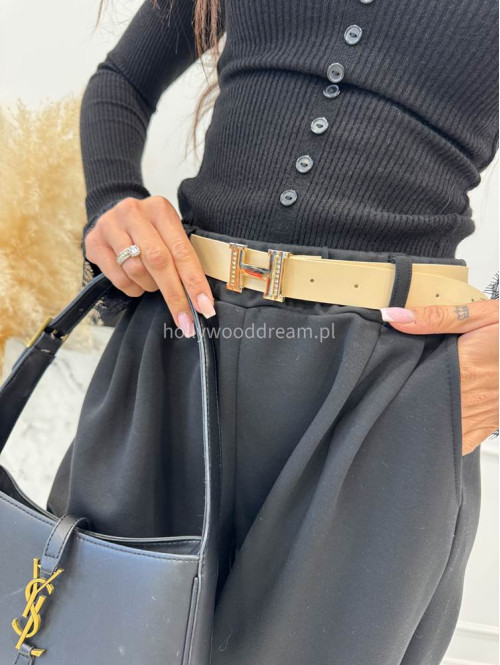 Czarna bluzka prążkowana wykończona koronką z ozdobnymi guzikami Nesti 09 - photo #13