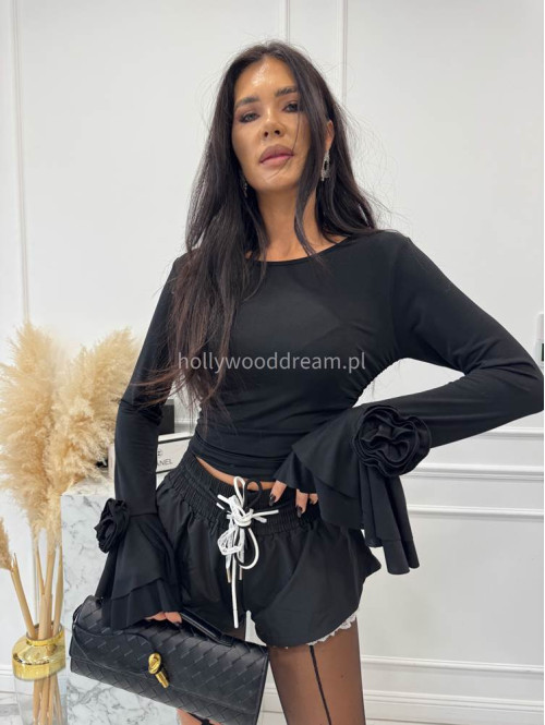 PRE-ORDER Czarne spodenki z wysokim stanem zdobione koronką Torri 89 - photo #8