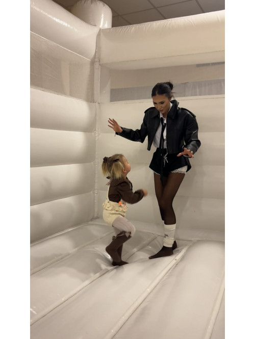 PRE-ORDER Czarne spodenki z wysokim stanem zdobione koronką Torri 89 - photo #12