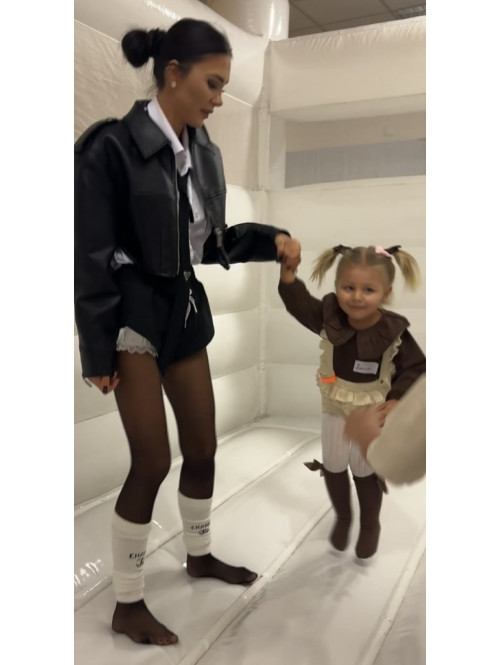 PRE-ORDER Czarne spodenki z wysokim stanem zdobione koronką Torri 89 - photo #13