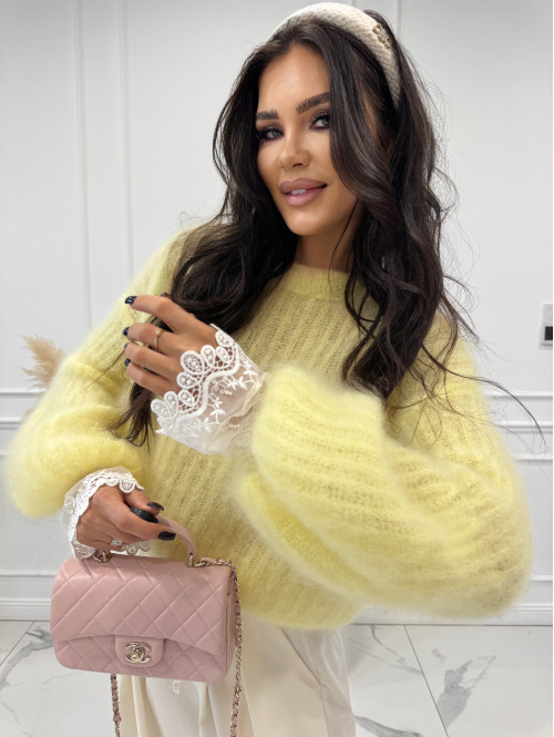 Żółty sweter moherowy z poszerzanymi rękawami WALENCJA 52